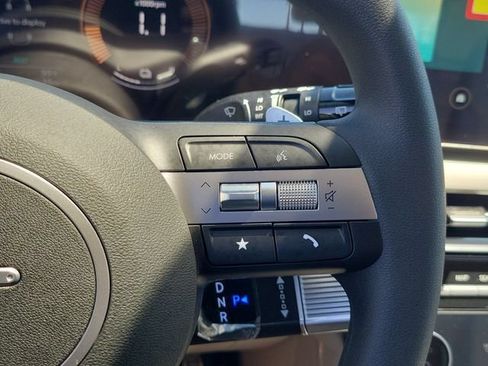 New 2026 Hyundai Tucson Blue SE FWD image 8