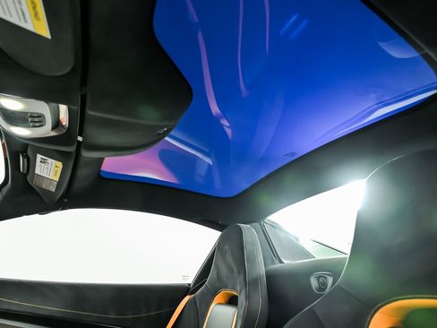 Used 2022 McLaren 720S Performance RWD image 19