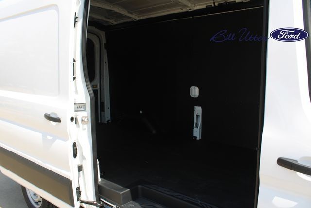 New 2026 Ford Transit 250 148 Medium Roof w/ Load Area Protection Package RWD image 8