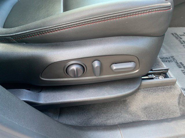 Used 2023 Chevrolet Traverse RS w/ LPO, Floor Liner Package AWD/4WD image 15