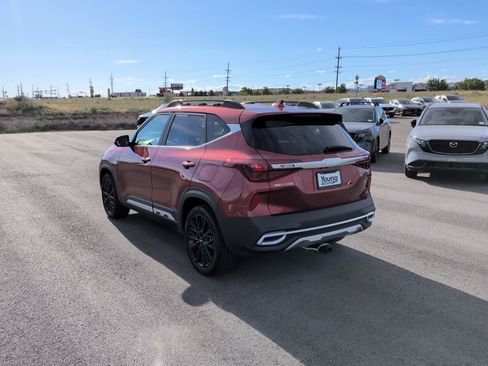 Used 2022 Kia Seltos Nightfall Edition AWD/4WD image 5