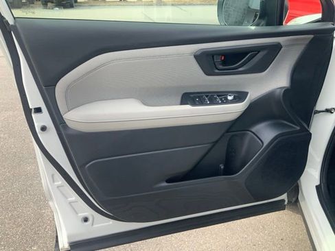 Certified 2025 Subaru Forester Premium image 12