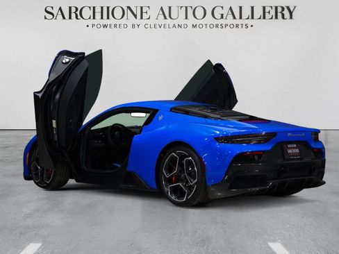 Used 2023 Maserati MC20 Coupe image 2