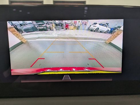 Used 2024 Buick Encore GX Avenir w/ Avenir Convenience Package image 12