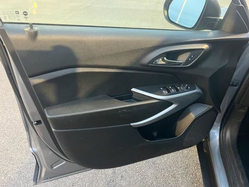 Used 2024 Chevrolet Trax LS image 16