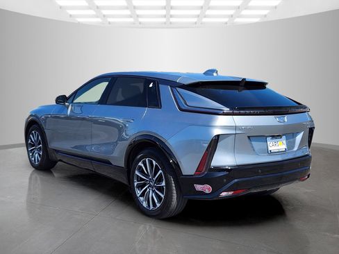 Used 2024 Cadillac Lyriq Sport AWD/4WD image 5