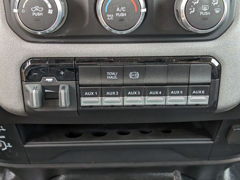 New 2024 RAM 3500 Tradesman w/ Chrome Appearance Group image 26