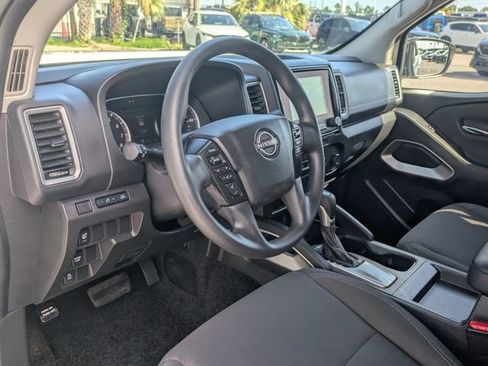 Used 2024 Nissan Frontier SV w/ Technology Package RWD image 33
