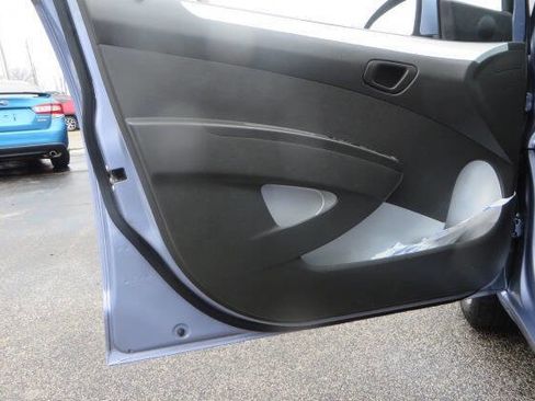 Used 2015 Chevrolet Spark LT image 33