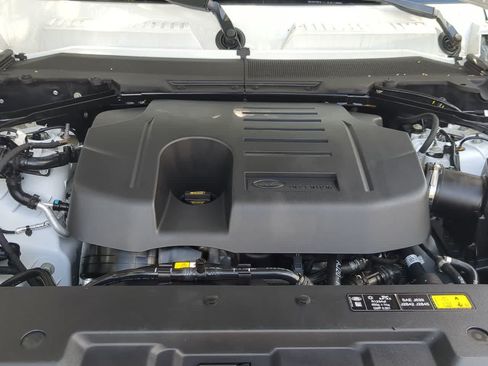 Certified 2025 Land Rover Defender 110 S AWD/4WD image 15