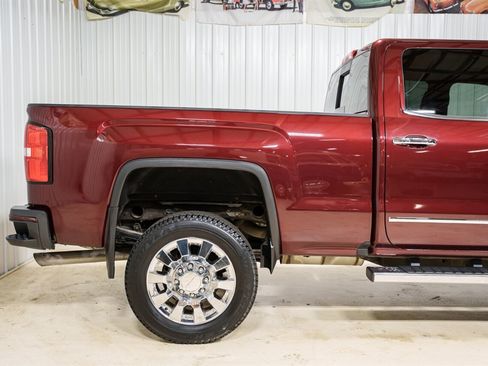 Used 2017 GMC Sierra 2500 Denali AWD/4WD image 20