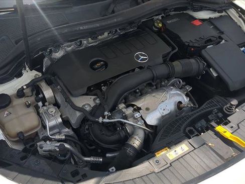 Used 2022 Mercedes-Benz GLA 250 4MATIC image 20