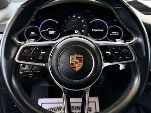 Used 2019 Porsche Cayenne AWD/4WD image 30