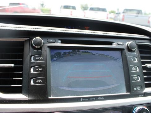 Used 2018 Toyota Highlander XLE AWD/4WD image 52