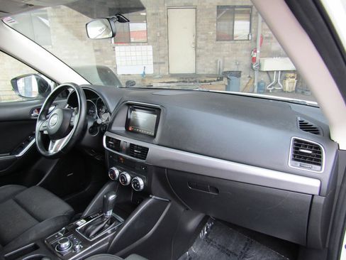 Used 2016 MAZDA CX-5 Touring w/ Bose/Moonroof Package image 11