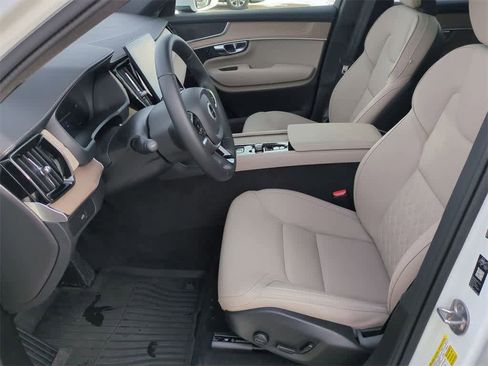 New 2026 Volvo XC90 B6 Plus image 8
