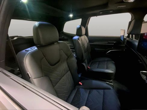 Used 2023 Kia Telluride SX Prestige X-Pro AWD/4WD image 19