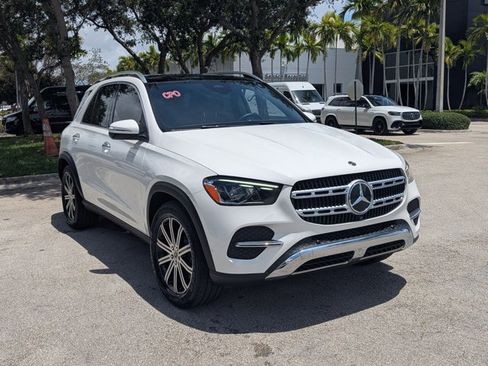 Used 2024 Mercedes-Benz GLE 350 4MATIC image 3