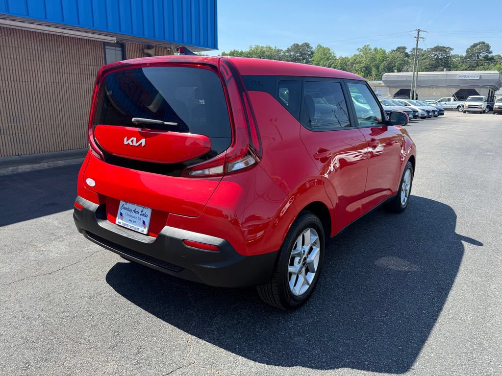 Used 2022 Kia Soul LX w/ Technology Package FWD image 11