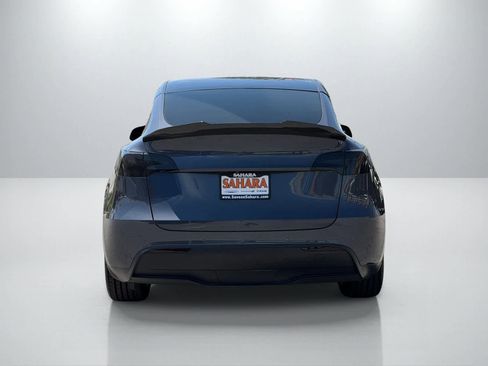 Used 2021 Tesla Model Y Long Range AWD/4WD image 5
