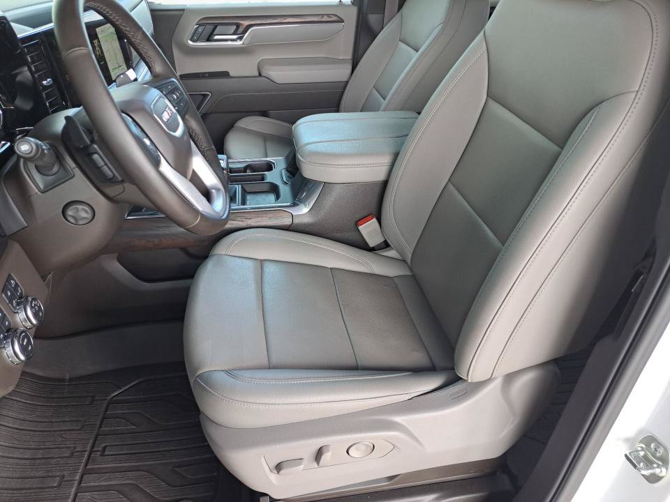Used 2025 GMC Sierra 1500 SLT w/ SLT Premium Package AWD/4WD image 9