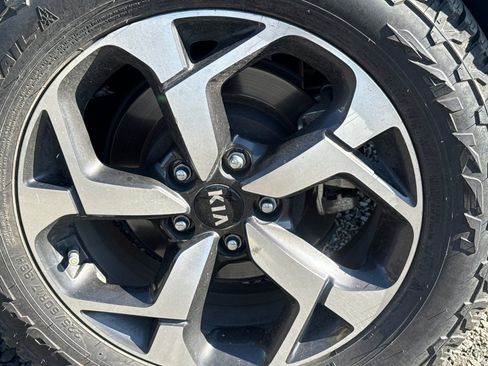 Used 2021 Kia Sportage LX FWD image 3