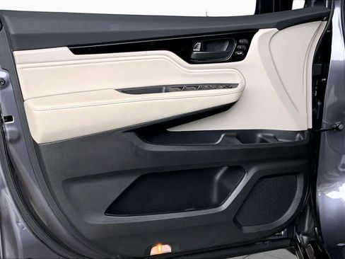 Used 2025 Honda Odyssey Touring image 22