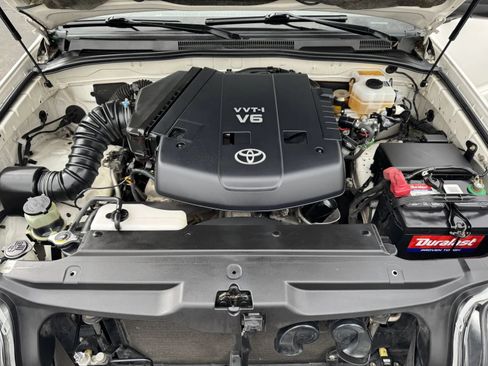 Used 2003 Toyota 4Runner SR5 AWD/4WD image 27