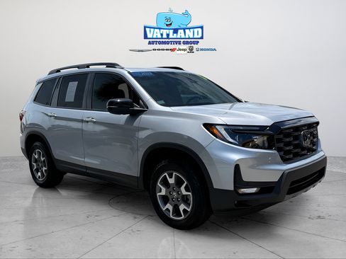 Certified 2023 Honda Passport TrailSport image 39