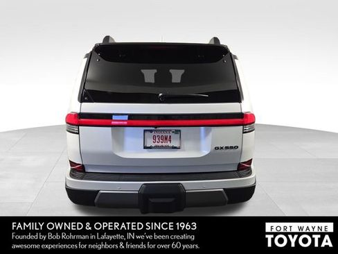 Used 2024 Lexus GX 550 AWD/4WD image 8