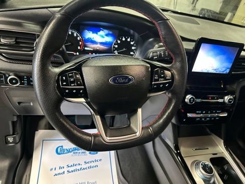 Used 2023 Ford Explorer ST-Line w/ Class IV Trailer Tow Package AWD/4WD image 18