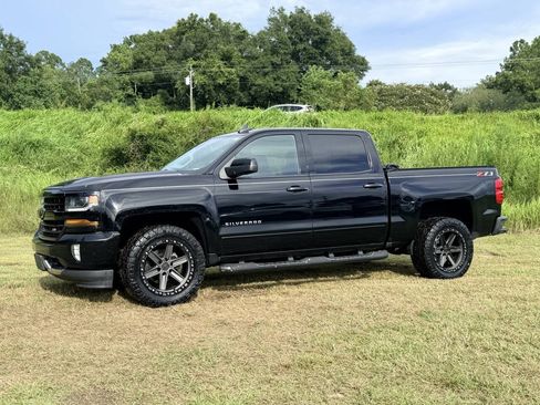 Used 2018 Chevrolet Silverado 1500 LT w/ All Star Edition AWD/4WD image 1