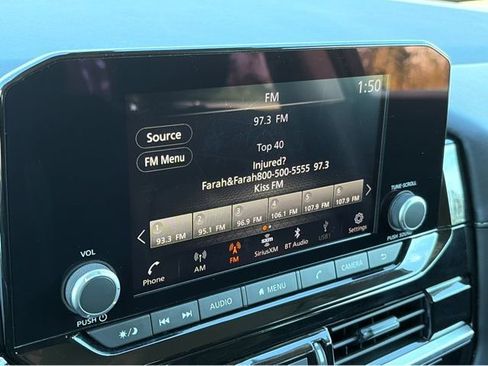 Certified 2024 Nissan Pathfinder SV FWD image 7