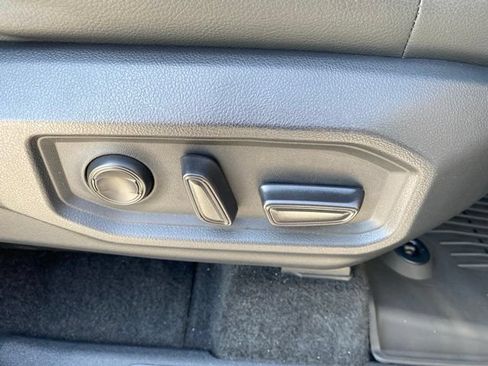 Used 2024 Toyota Tundra Limited w/ Power Package AWD/4WD image 16