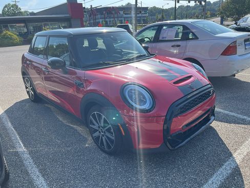 Used 2023 MINI Cooper S FWD image 3