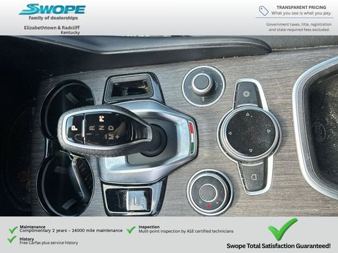 Used 2022 Alfa Romeo Giulia Ti AWD/4WD image 17