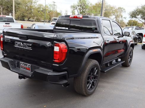Certified 2023 GMC Canyon Denali w/ Denali Black Edition image 10
