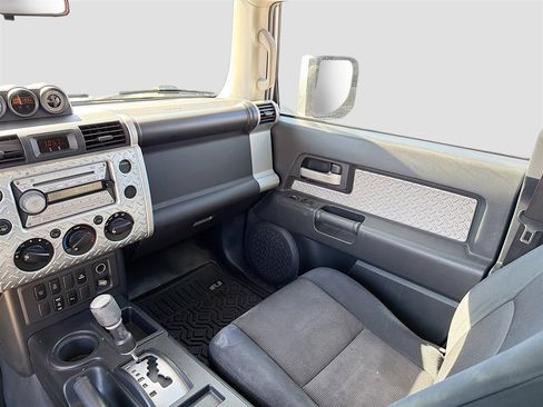 Used 2007 Toyota FJ Cruiser 2WD image 20