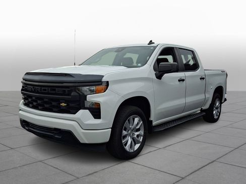 Used 2023 Chevrolet Silverado 1500 Custom AWD/4WD image 4