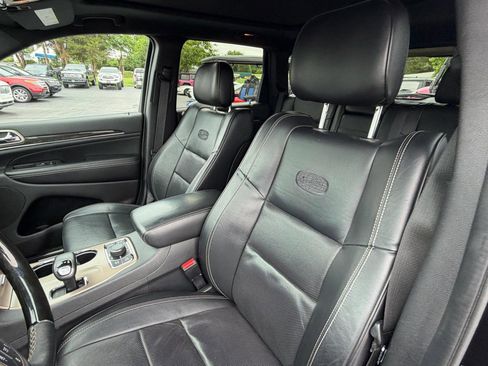 Used 2015 Jeep Grand Cherokee Overland AWD/4WD image 15