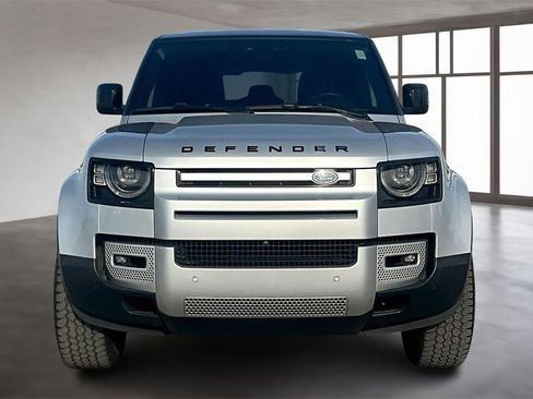 Used 2023 Land Rover Defender 110 S image 3