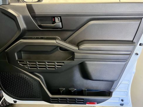 Used 2024 Toyota Tacoma SR image 20