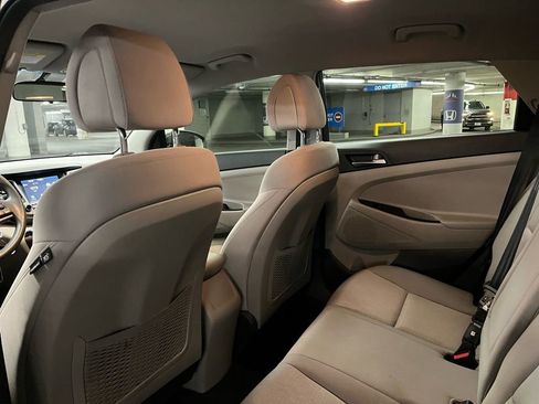 Used 2018 Hyundai Tucson SEL image 17