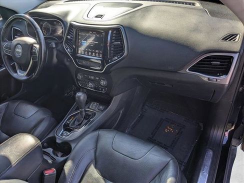 Used 2019 Jeep Cherokee Limited image 20