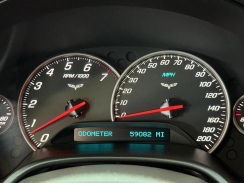 Used 2005 Chevrolet Corvette Coupe w/ Preferred Equipment Group RWD image 33