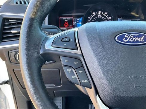 Used 2023 Ford Edge SEL image 16