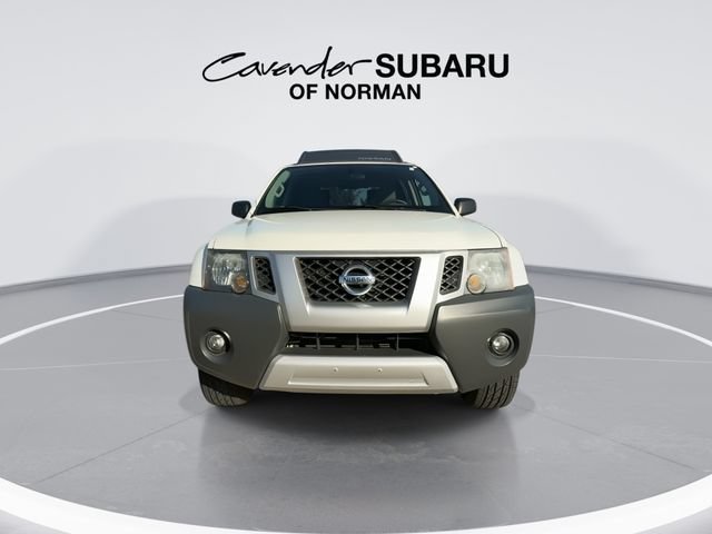 Used 2014 Nissan Xterra X AWD/4WD image 2