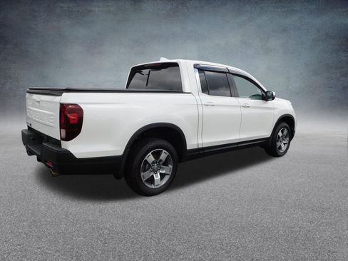 Used 2025 Honda Ridgeline RTL image 3