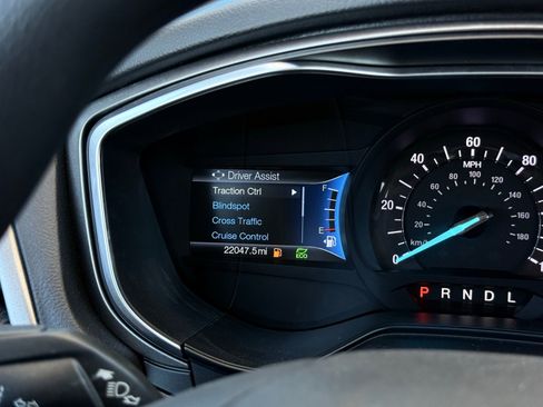 Used 2019 Ford Fusion SE image 29