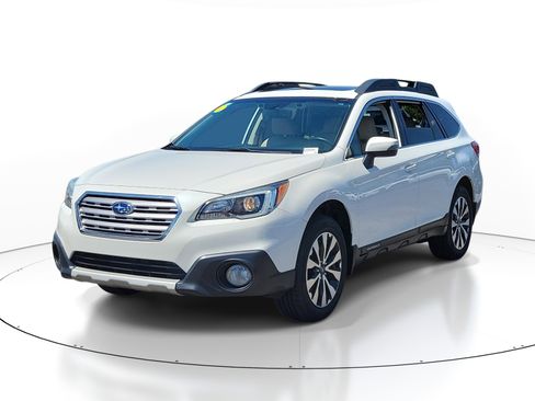 Used 2016 Subaru Outback 2.5i Limited AWD/4WD image 3